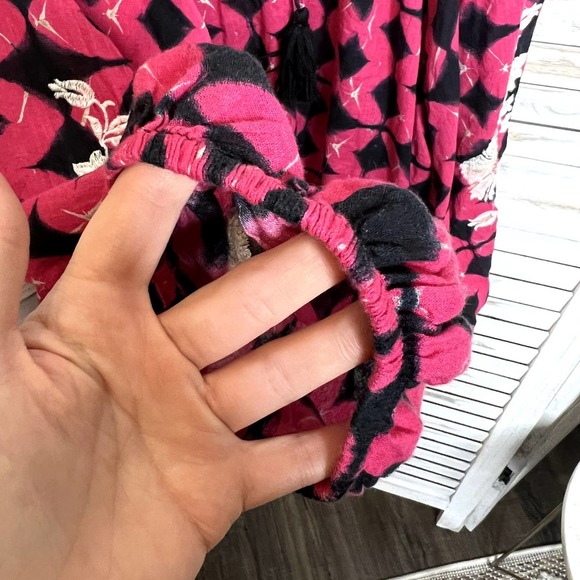 Sundance Women's Hyacinth Batik Print Gauzy Embroidered Top Bright Pink Black L - Picture 9 of 14